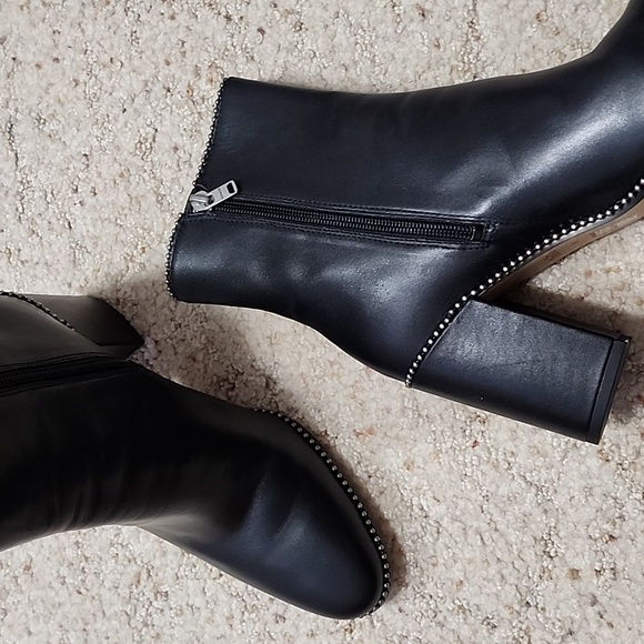 Coach Boots - Picture 5 of 6